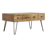 Table basse style contemporain indus en manguier massif avec une finition chêne.