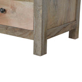 Table d'appoint en bois naturel bois brut.