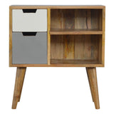 Petit meuble fonctionnel qui peut se placer à coté d'un canapé. 