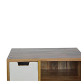 Meuble contemporain laqué de style vintage.