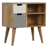 Table de salon en bois massif.