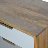 Meuble en bois brut pour votre salon, donnez du style écolo et un look épuré dans vos intérieurs avec ce meuble en bois massif.